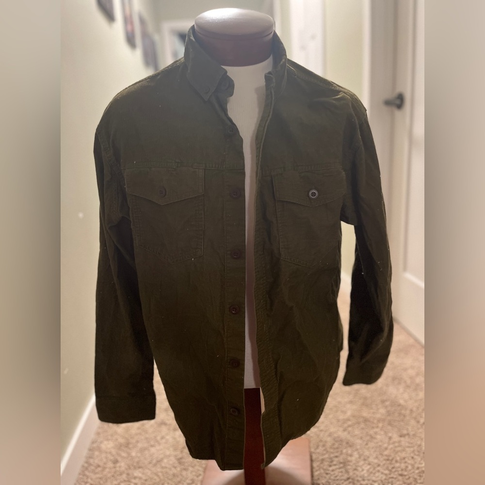 DULUTH GREEN TEXTURED LONG-SLEEVE BUTTON DOWN